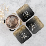 Aangepast goudglitter zwart monogram kartonnen onderzetters<br><div class="desc">Pas dit trendy elegante onderzetter-set van vierkante papieren eenvoudig aan met  gouden mousserende glitter op een zwarte geborstelde metalen achtergrond.</div>