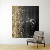 Aangepast goudglitter zwart monogram wandkleed (In situ)