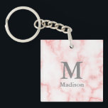 Aangepast grijs monogram en naam op roze marmer sleutelhanger<br><div class="desc">Voeg jouw naam en monogram toe in grijze tekst op een faux roze marmer achtergrond.</div>