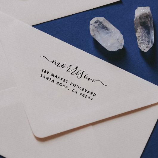 Aangepast handgeschreven familienaam en retouradre rubberstempel