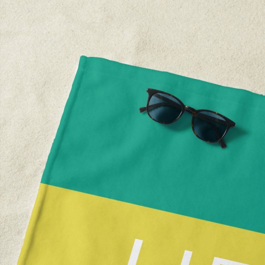 Aangepast Happy Sunny Summer Stripes Pattern Strandlaken (In situ)