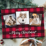 Aangepast Hondenliefhebber voor rood speldenfort f Briefkaart<br><div class="desc">We wilden je een prettige kerst geven. Verstuur leuke feestvreugde met deze superschattige persoonlijke, persoonlijke, persoonlijke feestelijke fotokaart. Vrolijk kerstwensen van de hond met schattige pootafdrukken in een leuk modern fotocollage-ontwerp. Voeg de foto's of familiefoto's van uw hond toe met de hond, en personaliseer met familienaam, bericht en jaar. Deze...</div>