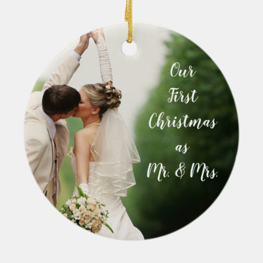 Aangepast huwelijk Eerste Kerstmis als Mr en Mrs. Keramisch Ornament (Achterkant)