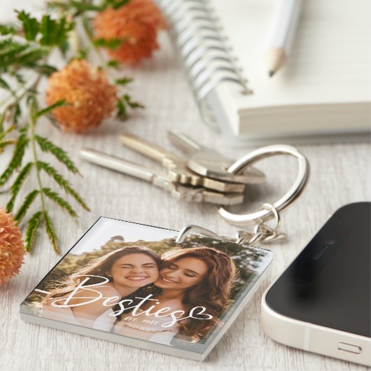 Aangepast jaar Besties BFF Modern script Foto Sleutelhanger (Voorkant Rechts)