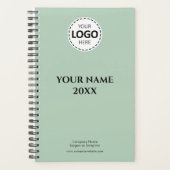 Aangepast Jaar, Logo, Naam & Tekst, Olijfgroen Dag Planner (Voorkant)