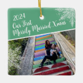 Aangepast jaar Onze eerste vrolijk getrouwde kerst Keramisch Ornament (Voorkant)