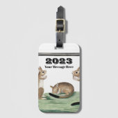 Aangepast jaar van de konijnenfamilie 2023 bagagelabel (Voorkant (verticaal))