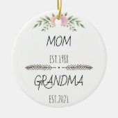 Aangepast jaar voor mam Grandma Est, bloemen Keramisch Ornament (Voorkant)