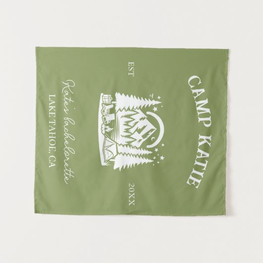 Aangepast Kamp Bachelorette Feest Camping Bruids- Wandkleed (Voorkant (horizontaal))