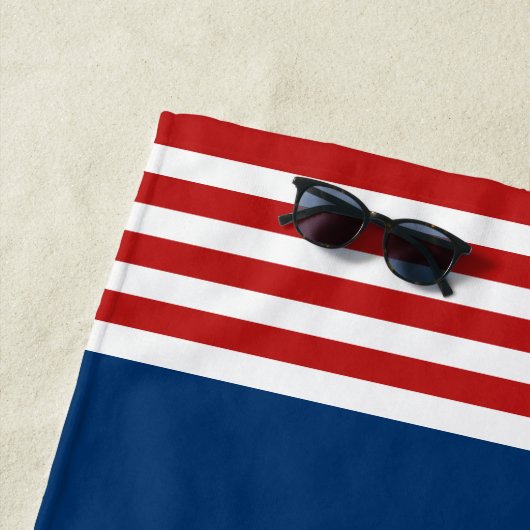 Aangepast keukenanker op rode en witte strepen strandlaken (In situ)