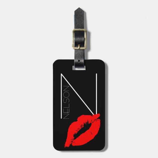 Aangepast Kiss Lip Black Red Lipstick Nelson Monog Bagagelabel (Voorkant verticaal)