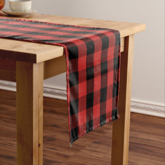 Aangepast kleurenzwart rood gingham-controlepatroo korte tafelloper