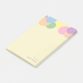 Aangepast kleurrijk cirkelpatroon vanaf het bureau post-it® notes (Schuin)