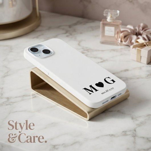 Aangepast Koppels Monogram Hart Markering iPhone 15 Case