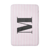 Aangepast lichtroze witte strepen monogram initiaa badmat (Voorkant Verticaal)