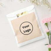 Aangepast logo op kleine witte stippen op blos bedankzakje (Gezegeld)