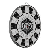Aangepast logo op zwart en wit dartbord (Voorkant Links)