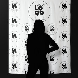 Aangepast logo stap- en herhalingsfotohokje achter wandkleed