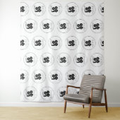 Aangepast logo stap- en herhalingsfotohouding acht wandkleed (In situ)