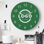Aangepast merk voor Logo voor speciale acties Grote Klok<br><div class="desc">Voeg uw aangepaste zakelijke logo toe aan een unieke muurklok creëer. Maakt een groot promotioneel cadeau voor klanten,  verkopers,  werknemers of andere speciale mensen. Kies uit verschillende klokvormen en -grootten. Geen minimumhoeveelheid,  geen installatiekosten.</div>
