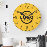 Aangepast merk voor Logo voor speciale acties Ronde Klok<br><div class="desc">Voeg uw aangepaste zakelijke logo toe aan een unieke muurklok creëer. Maakt een groot promotioneel cadeau voor klanten,  verkopers,  werknemers of andere speciale mensen. Kies uit verschillende klokvormen en -grootten. Geen minimumhoeveelheid,  geen installatiekosten.</div>