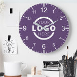 Aangepast merk voor Logo voor speciale acties Ronde Klok<br><div class="desc">Voeg uw aangepaste zakelijke logo toe aan een unieke muurklok creëer. Maakt een groot promotioneel cadeau voor klanten,  verkopers,  werknemers of andere speciale mensen. Kies uit verschillende klokvormen en -grootten. Geen minimumhoeveelheid,  geen installatiekosten.</div>