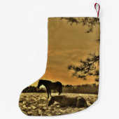 Aangepast met de naam Sunset paarden in sneeuw Kleine Kerstsok (Achterkant)