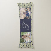 Aangepast monogram 2 Foto's Cyanus Flowers Lichaamskussen (Voorkant Verticaal)