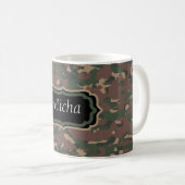 Aangepast monogram groene tan Brown Camo Koffiemok (Voorkant rechts)