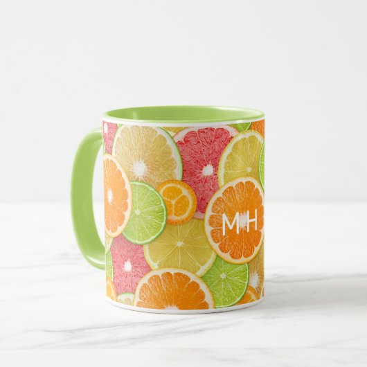 Aangepast monogram kleurrijke citrusvruchten mok (Voorkant links)