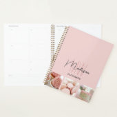 Aangepast Monogram Logo QR Bakkerij Roze Planner (Display)