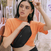 Aangepast monogram massief zwart heuptasje