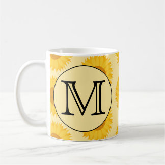 Aangepast monogram, met Gele Zonnebloemen. Koffiemok