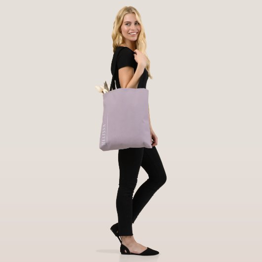 Aangepast monogram, moderne lavendel tote bag (Op model)
