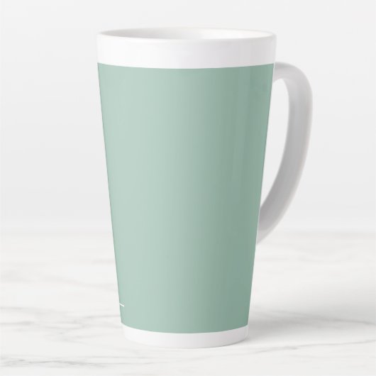 Aangepast monogram, moderne salie groen latte mok (Rechterhoek)