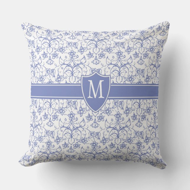 Aangepast monogram op stijlvol blauw periwinkle pa kussen (Voorkant)