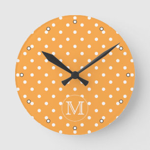 Aangepast monogram. Oranje en witte poka Dot. Ronde Klok