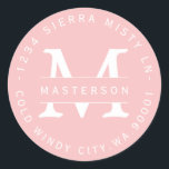 Aangepast Monogram Roze Circulair Retouradres Labe Ronde Sticker<br><div class="desc">Pas aan met uw Monogram. Licht roze en wit cirkelvormig retouradres etiket. Alle tekst kan worden aangepast. Neem contact met mij op met eventuele vragen of speciale verzoeken.</div>