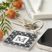 Aangepast monogram. Zwart-wit Damaspatroon. Sleutelhanger (Voorkant Rechts)
