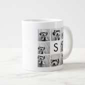 Aangepast monogram zwart-wit fotocollage grote koffiekop (Voorkant rechts)