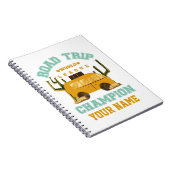 Aangepast Notitieboek voor reisreis op de weg met  (Rechterzijde)