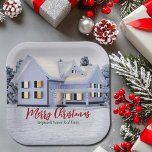 Aangepast onroerend goed voor winterkerstfeest papieren bordje<br><div class="desc">Dit mooie bord voor kerstfeestartikelen in onroerend goed is perfect voor een realiteitenbedrijf in het noorden. Een prachtige witte sneeuw leidt de bomen en het huis op dit wintervakantiedecor. Een makelaar kan Kerst van de Zuurzame in rood en groen manuscript houden of met hun eigen seizoensgroeten aanpassen.</div>