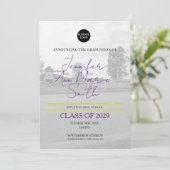 Aangepast Paars Afstuderen met achtergrondfoto Kaart (Staand voorkant)