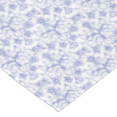Aangepast periwinkle blauw op witte decoratieve Fl Tafelkleed (Gekanteld)