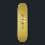 Aangepast rendabel monogram voor goudfolie skatebo persoonlijk skateboard<br><div class="desc">Een aangepaste trendy stijlvolle faux gouden folie skateboard met monogram. Een stijlvol script initiaal voor een aanraking met chic elegance. Voeg wat glans toe aan je instapervaring. Personaliseer met jouw naam,  monogram,  initiaal of tekst. Als u verkiest,  kunt u tekstkleur en doopvontstijl veranderen gebruikend het aanpassen verdere optie.</div>