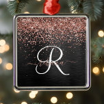 Aangepast Roos Gold Glitter Black Sparkle Monogram Metalen Ornament<br><div class="desc">Pas dit trendy elegante ornament-ontwerp met  roos gouden mousserende glitter eenvoudig aan op een zwarte geborstelde metalen achtergrond.</div>