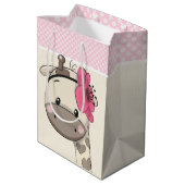 Aangepast roze babymeisje Giraffe Middelgrote Gift Medium Cadeauzakje (Achterkant Gekanteld)