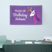 Aangepast roze eenhoorn-meisje met de vlag van de  spandoek (Beurs)