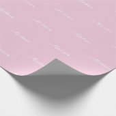 Aangepast script Naam Tekst lichtroze Birthday Gif Cadeaupapier (Hoek)