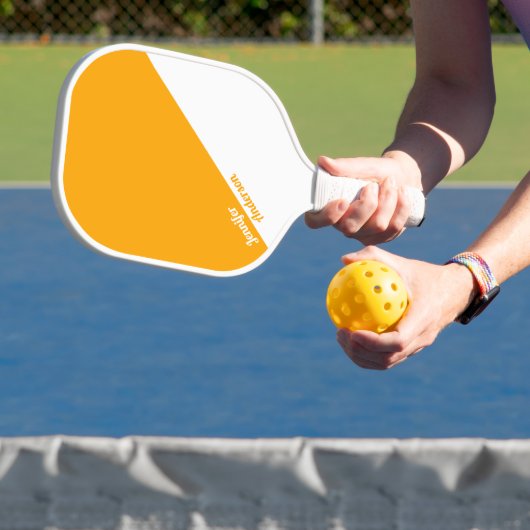 Aangepast Sinaasappel en wit Pickleball Paddle (Insitu)